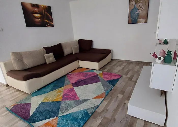 Apartament Diaconu Coresi (Piata Sfatului)